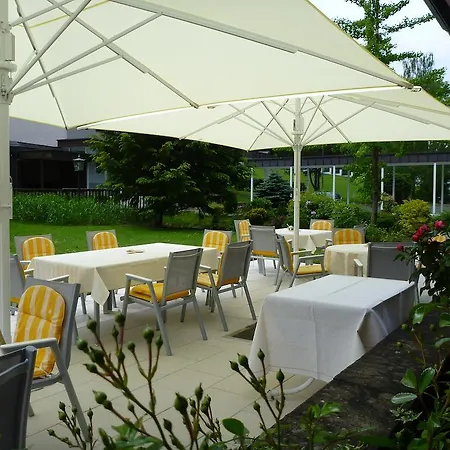 Romantik Waldhotel Mangold 호텔 베르기슈글라트바흐