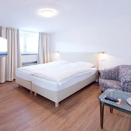Romantik Waldhotel Mangold Otel Bergisch Gladbach