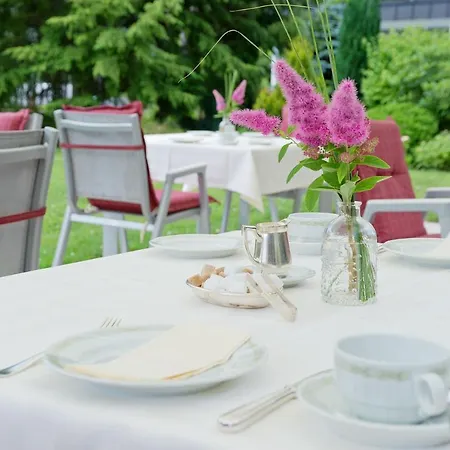 Romantik Waldhotel Mangold 4*