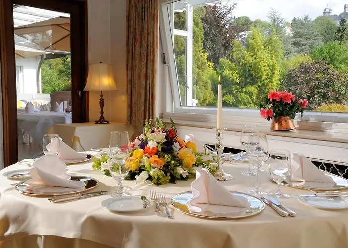 호텔 Romantik Waldhotel Mangold 베르기슈글라트바흐