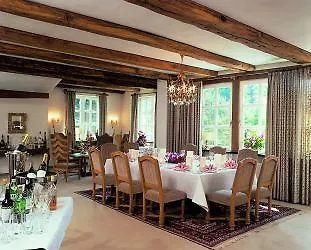 Romantik Waldhotel Mangold Отель Бергиш-Гладбах