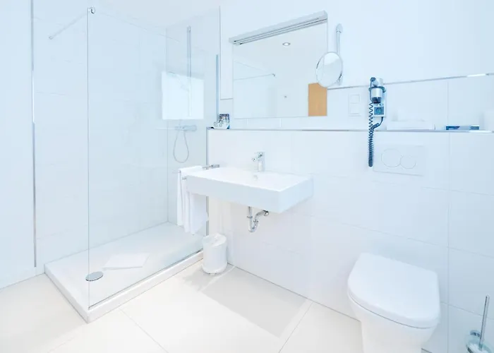 Отель Romantik Waldhotel Mangold