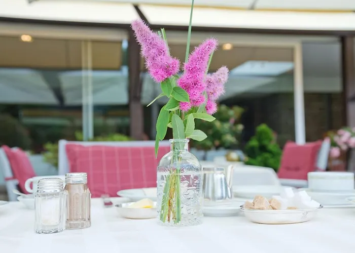 Romantik Waldhotel Mangold Hotel 4*