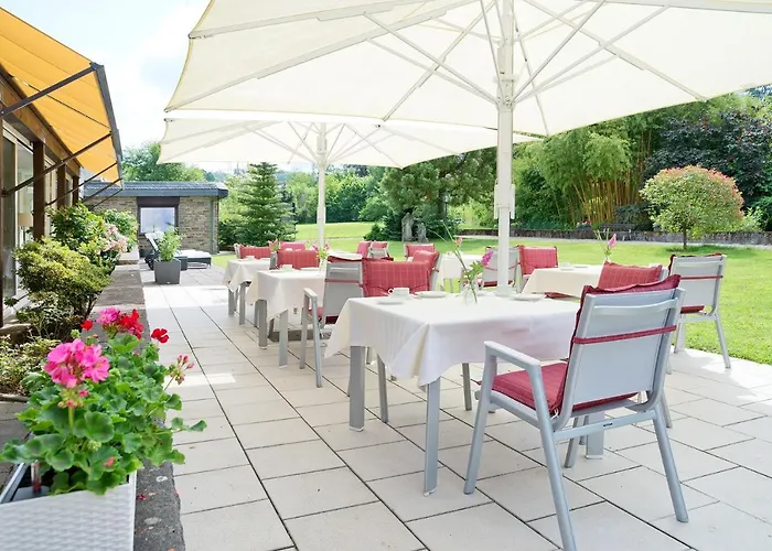 Romantik Waldhotel Mangold 호텔